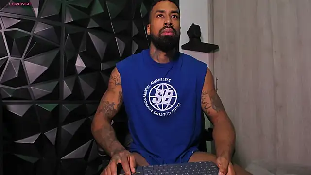 OstinDaniels online show from October 2025 10:11:02 PM