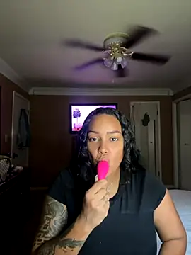 Snapshot of Sexilexiprincess chatting on September 2025 04:12:02 PM Sexilexiprincess online show from September 2025 04:12:02 PM