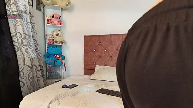 azul honey online show from July 2026 06:34:02 PM