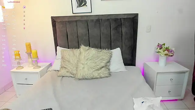 Dani rosse  online show from April 2026 07:26:01 PM