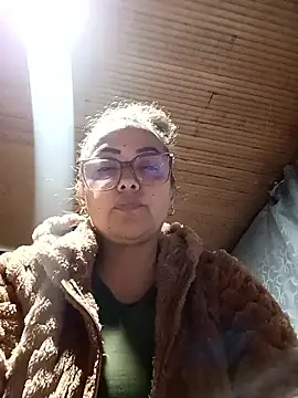 Lady 16 online show from March 2026 01:10:01 AM