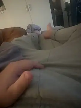 spiderkind98 online show from September 2025 05:42:01 AM