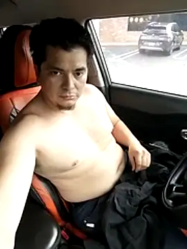 lucho8690 online show from June 2026 09:06:02 PM