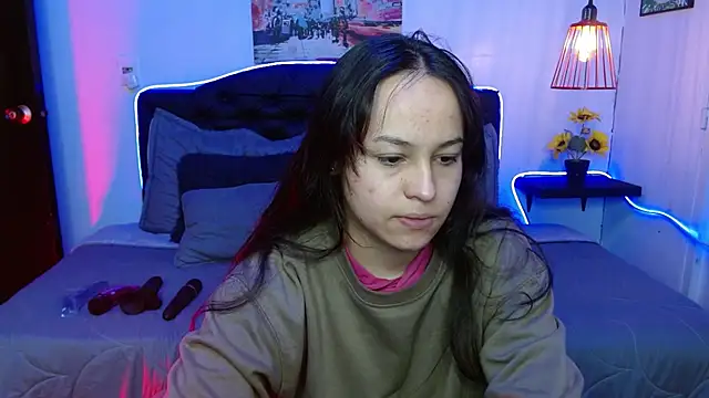 Eymmy 24 online show from September 2025 12:24:02 AM