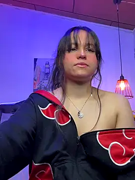 Eymmy 24 online show from October 2025 01:58:02 AM