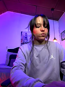 Eymmy 24 online show from October 2025 11:37:01 PM