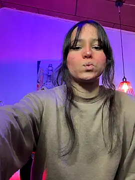 Eymmy 24 online show from October 2025 03:09:02 AM