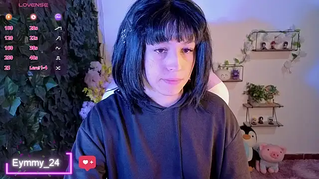 Snapshot of Eymmy_24 chatting on June 2026 02:12:01 AM Eymmy 24 online show from June 2026 02:12:01 AM