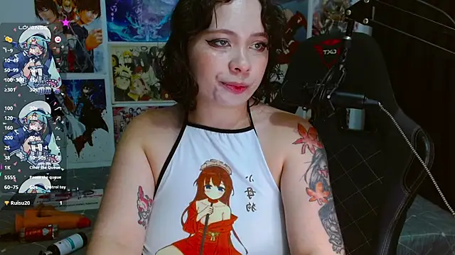 Snapshot of Lil-La chatting on October 2025 11:51:02 AM Lil-La online show from October 2025 11:51:02 AM