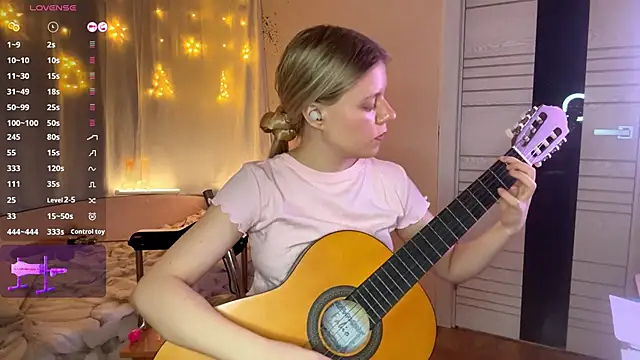 MaryjaneSpider online show from December 2025 02:57:02 PM