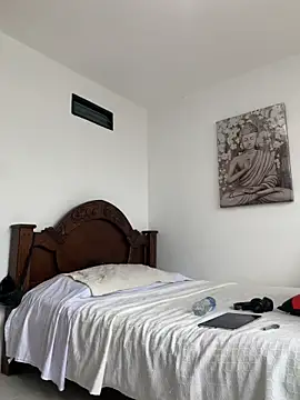 DeimonOficial online show from November 2025 06:37:02 PM