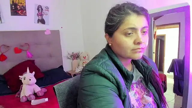 TifanyAmazinng online show from February 2026 12:34:01 PM