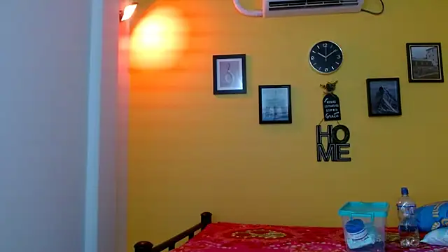 Snapshot of bellotabigtits18 chatting on September 2025 09:52:02 PM bellotabigtits18 online show from September 2025 09:52:02 PM