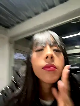 Snapshot of Aleja_ruizz chatting on November 2025 06:56:02 AM Aleja ruizz online show from November 2025 06:56:02 AM