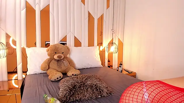 ValeriaPrado online show from December 2025 08:07:02 PM