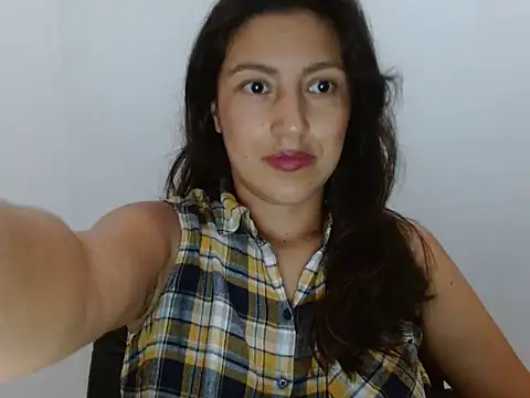 Snapshot of SarahFriendly chatting on May 2026 02:41:02 AM SarahFriendly online show from May 2026 02:41:02 AM