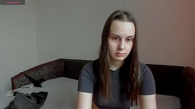 Kelly Cartier online show from April 2026 12:02:01 PM