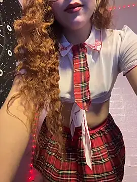 ZeziGamingg online show from March 2026 05:35:02 AM