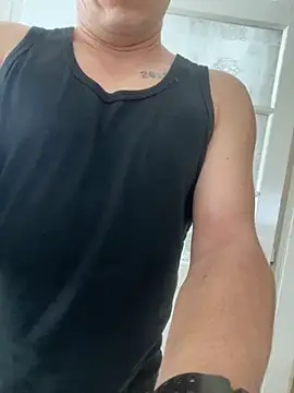 MagyarHunor online show from December 2025 08:23:01 AM