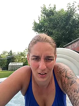 hottyFcup online show from June 2026 06:01:01 PM