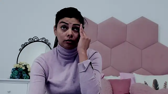 Snapshot of LadyLiia chatting on February 2025 04:58:01 AM LadyLiia online show from February 2025 04:58:01 AM