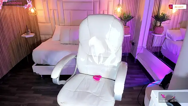 DulceGreem online show from November 2025 11:53:02 AM