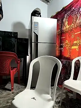 giannis090 online show from November 2025 08:09:02 PM