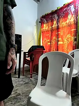 giannis090 online show from November 2025 08:35:02 PM