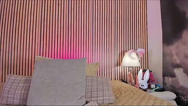 keeyla stone online show from November 2025 09:25:02 PM