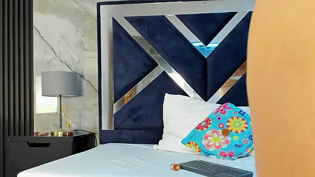 VanessaHard as online show from January 2026 07:50:01 PM