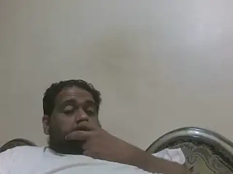 Snapshot of elpoop7305 chatting on December 2025 01:28:02 PM elpoop7305 online show from December 2025 01:28:02 PM