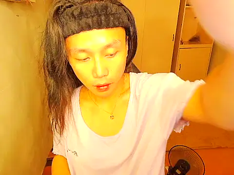 YourNikkieXxx online show from November 2025 09:00:02 AM