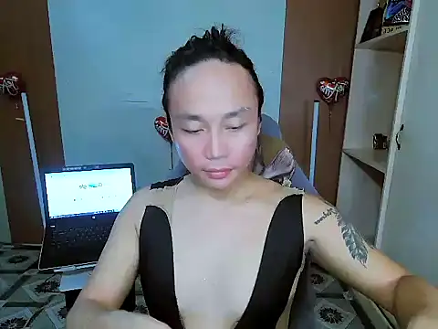 YourNikkieXxx online show from February 2026 10:21:02 AM