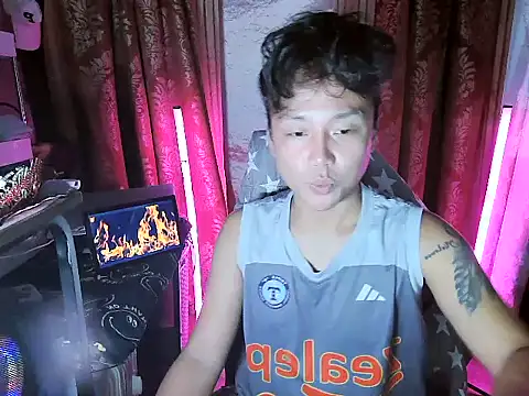 YourNikkieXxx online show from June 2026 07:25:02 AM