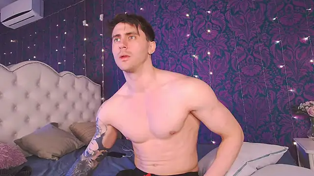 Oscar Miller  online show from November 2025 09:28:01 PM