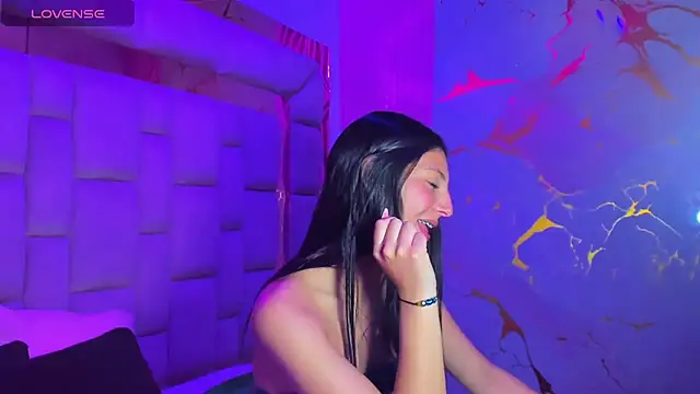  Luna Bennett online show from May 2026 08:26:02 PM