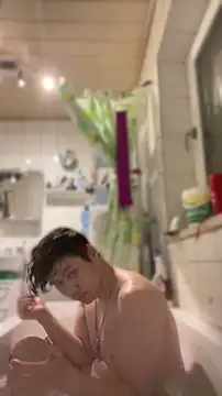 Kingpowerlittel online show from April 2026 07:03:02 PM