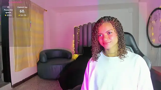 chubby sexy  online show from November 2025 12:30:01 PM