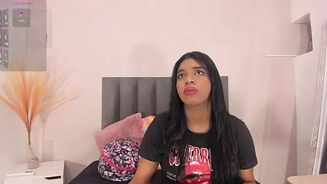 KendraChavez  online show from December 2025 10:28:02 PM