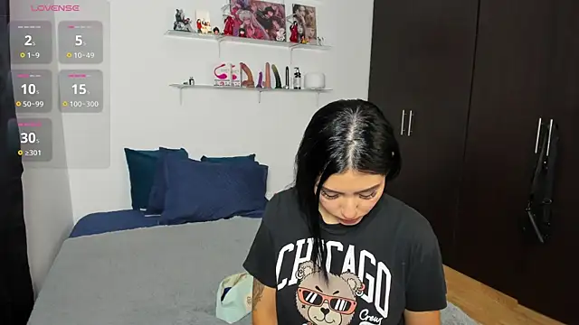 marianaandvalen online show from October 2025 11:18:02 AM