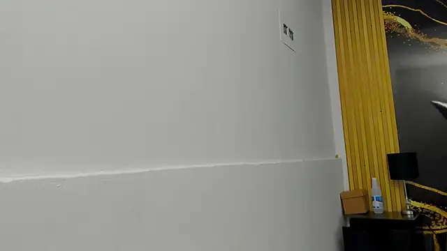 VioletRose as online show from February 2026 07:18:01 PM