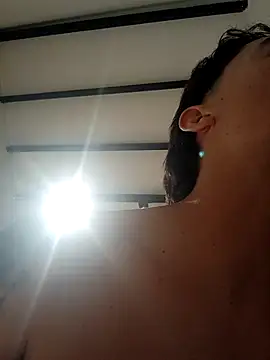 Snapshot of 18matthew chatting on February 2026 04:06:01 AM 18matthew online show from February 2026 04:06:01 AM