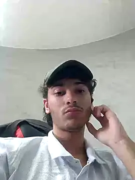 zyonboy1 online show from October 2025 02:01:01 PM