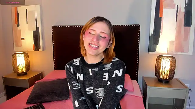 seraphine star online show from February 2026 03:02:02 AM