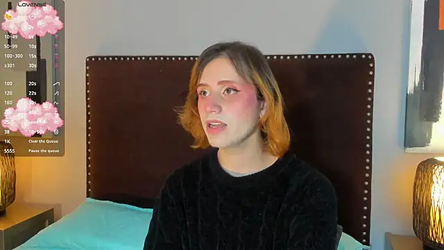 seraphine star online show from February 2026 12:01:01 AM