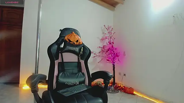 auraeroticaxxx online show from October 2025 04:53:01 AM