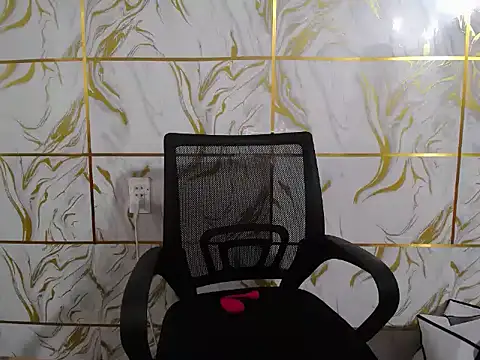 Lyzizi lovely09 online show from December 2025 02:19:02 AM