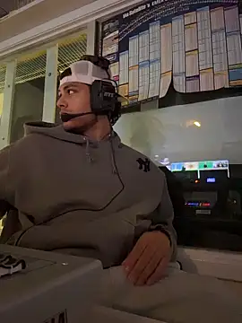 Snapshot of StrokingDaddy4 chatting on November 2025 11:21:02 AM StrokingDaddy4 online show from November 2025 11:21:02 AM