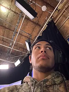 Snapshot of StrokingDaddy4 chatting on November 2025 11:43:02 AM StrokingDaddy4 online show from November 2025 11:43:02 AM