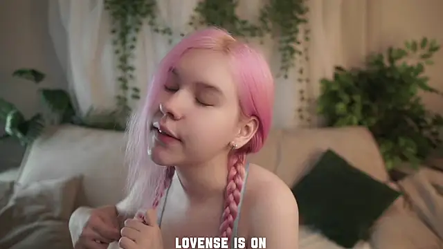 Snapshot of ElizSpieth chatting on November 2025 01:30:01 AM ElizSpieth online show from November 2025 01:30:01 AM